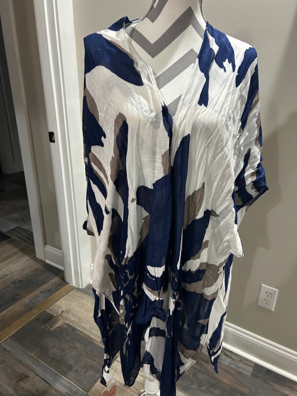 Navy, White & Taupe Abstract Lightweight Kimono Cardigan/swimsuit coverup